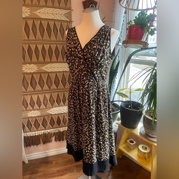 Vintage Abstract Pebble Print 'Talbots' Pure Silk Sleeveless Dress - Picture 2 of 12